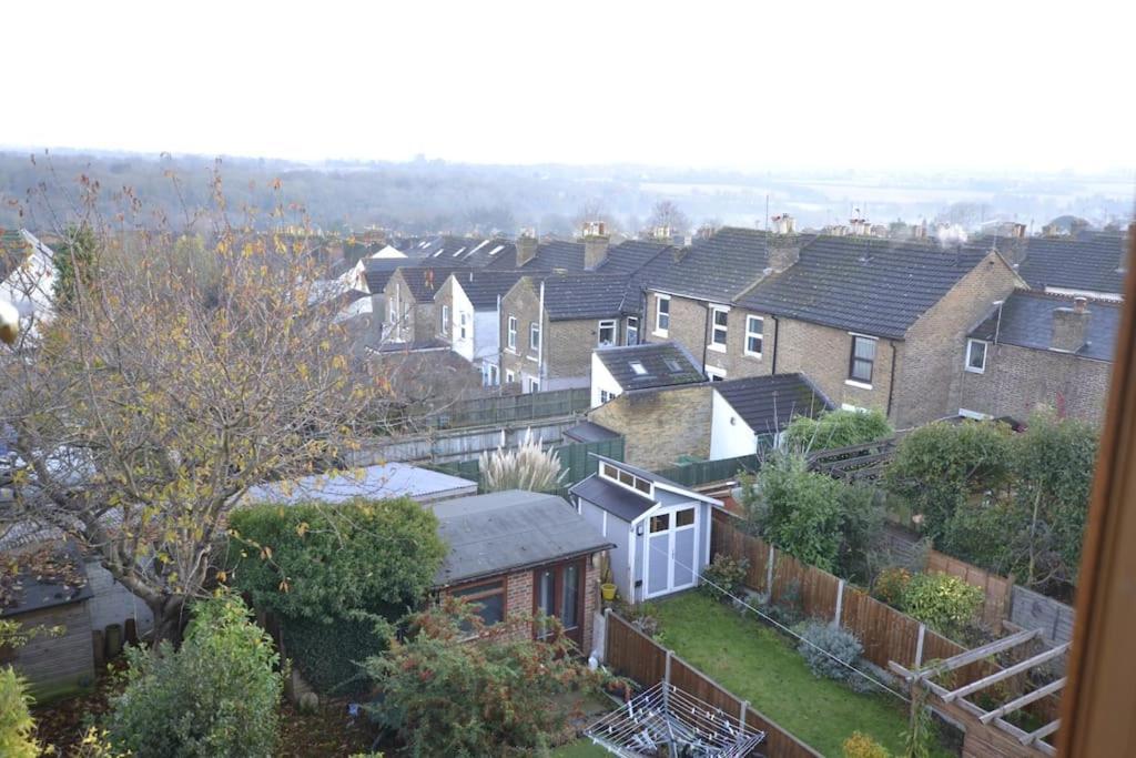 Villa The Hive 4 Bed House Pool Table Air-Con Maidstone Exterior foto